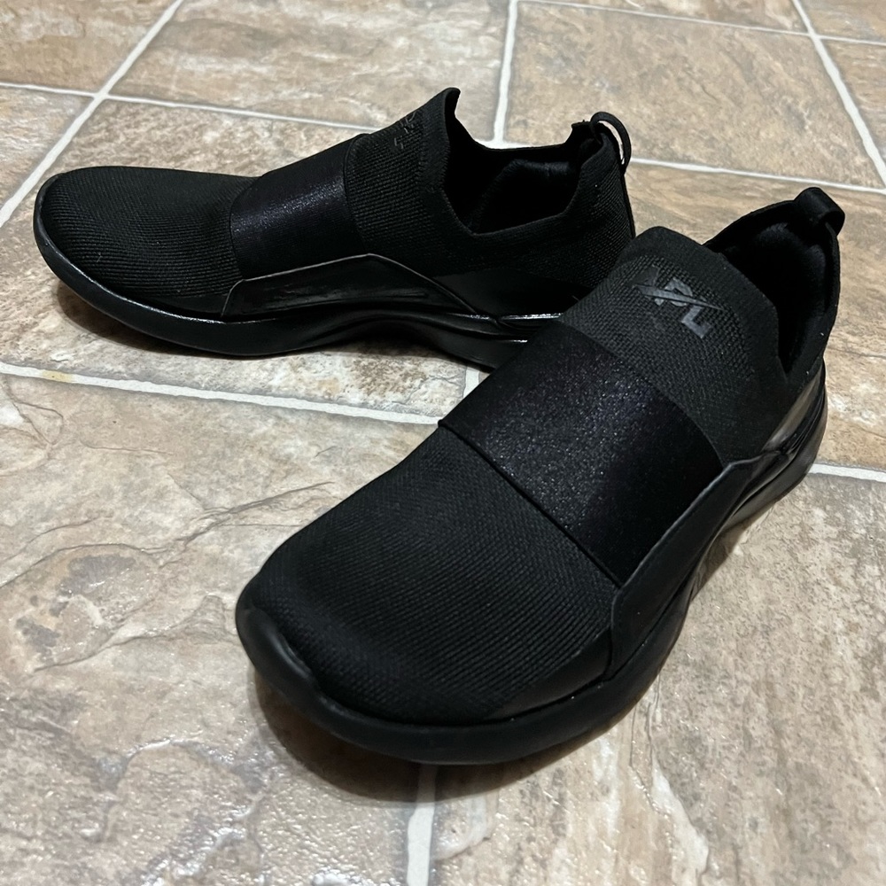 APL Shoes